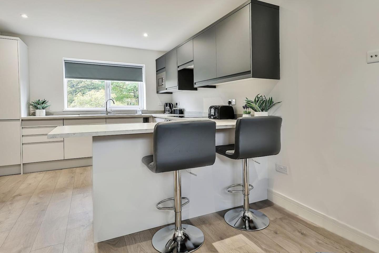 Villa 3 Bed Refurbished, Modern House, Wifi, Patio Area Sheffield Esterno foto