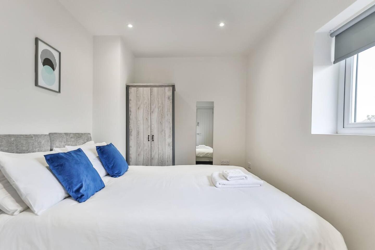 Villa 3 Bed Refurbished, Modern House, Wifi, Patio Area Sheffield Esterno foto