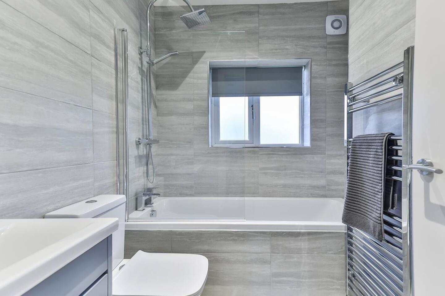 Villa 3 Bed Refurbished, Modern House, Wifi, Patio Area Sheffield Esterno foto