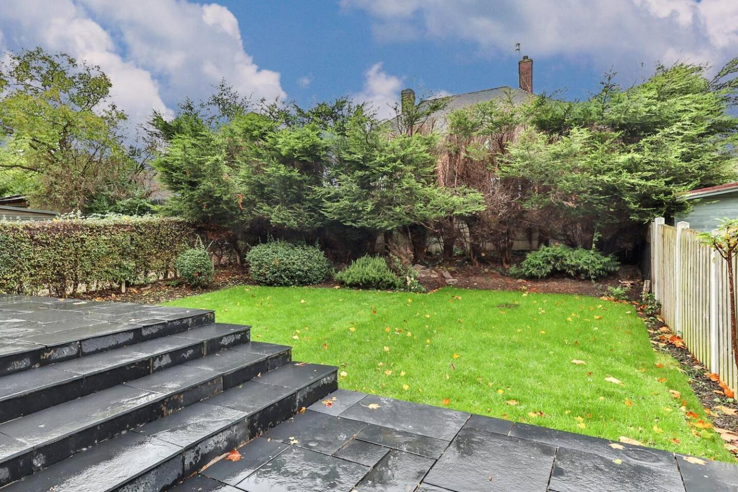 Villa 3 Bed Refurbished, Modern House, Wifi, Patio Area Sheffield Esterno foto